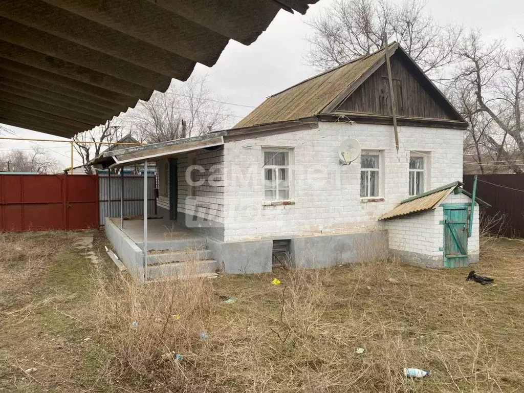 Дом в Калмыкия, Сарпинский район, с. Садовое ул. Калинина, 73 (49 м) - Фото 0