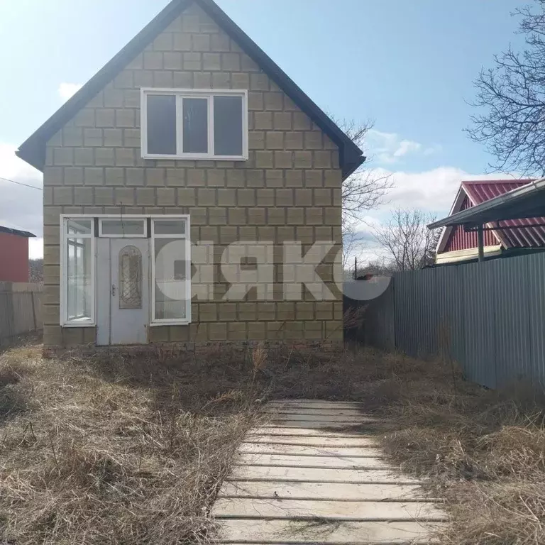 Дом в Краснодарский край, Новокубанский район, пос. Прикубанский ул. ... - Фото 1