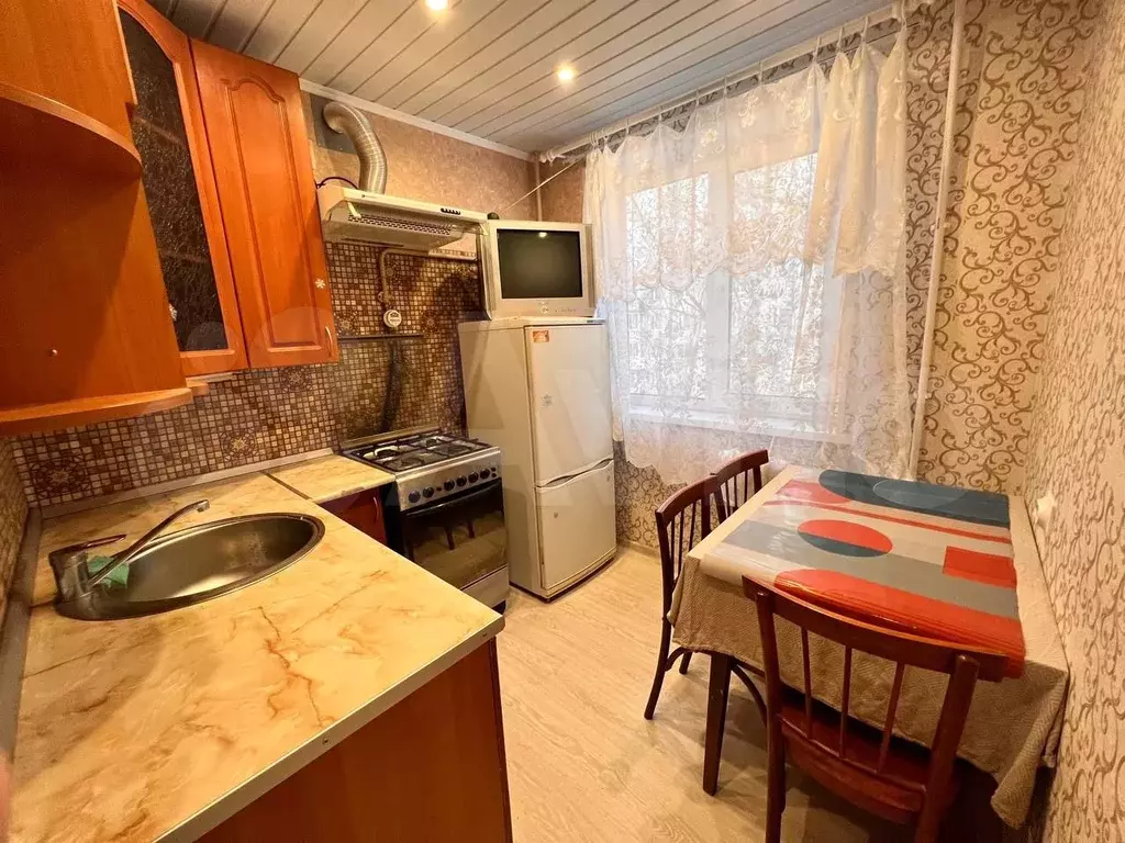 3-к. квартира, 50 м, 4/5 эт. - Фото 1