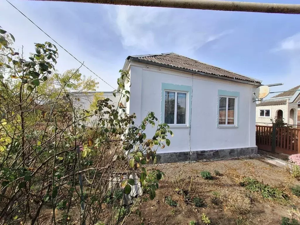 Дом в Краснодарский край, Павловская ст-ца ул. Преградная, 53 (65 м) - Фото 1