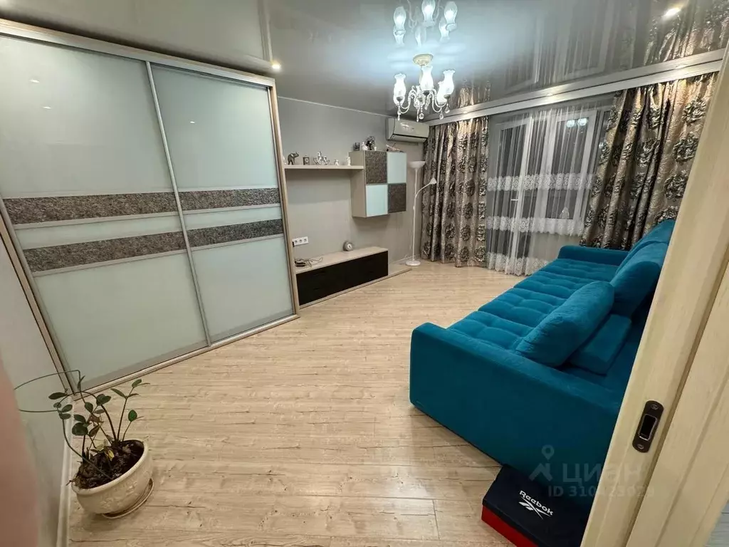 3-к кв. Москва ул. Бехтерева, 31К2 (70.0 м) - Фото 0