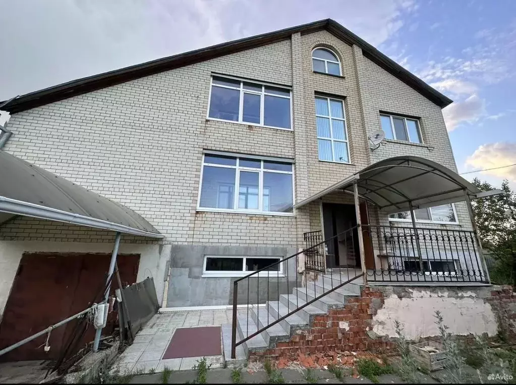 Дом в Саратовская область, Энгельсский район, Красноярское ... - Фото 1