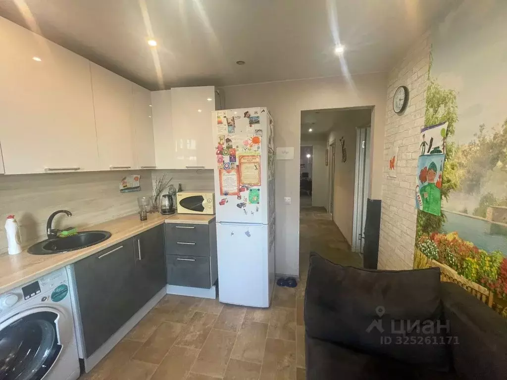 3-к кв. Новгородская область, Великий Новгород Псковская ул., 58 (61.8 ... - Фото 2