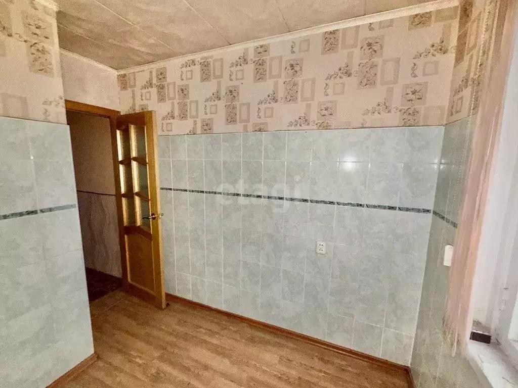 3-к кв. Белгородская область, Старый Оскол Комсомольский просп., 3 ... - Фото 0