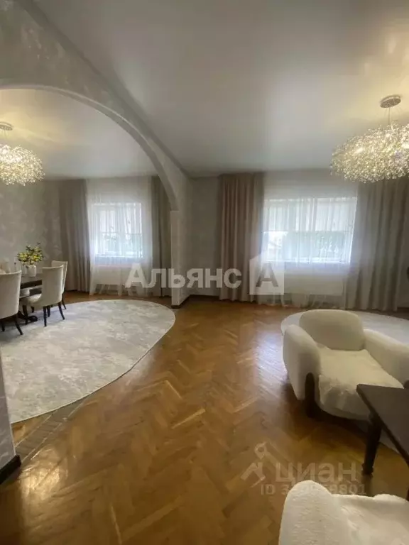 Дом в Ростовская область, Белая Калитва ул. Петрова (400 м) - Фото 1