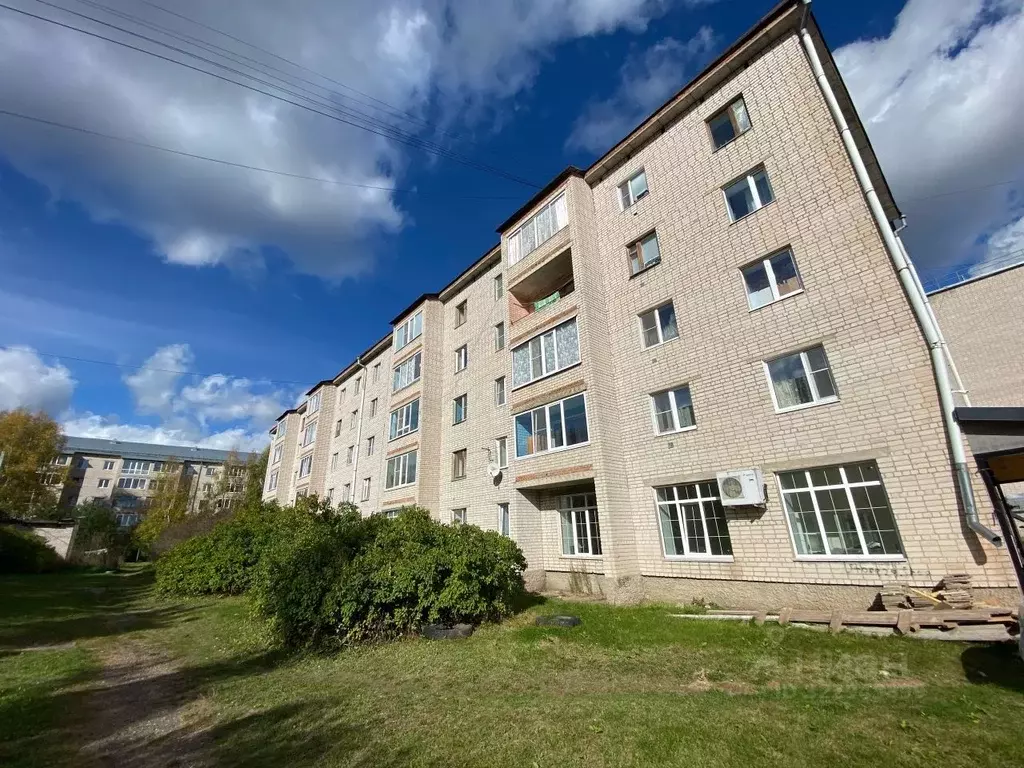 2-к кв. Вологодская область, Великий Устюг ул. Кузнецова, 15А (51.9 м) - Фото 0