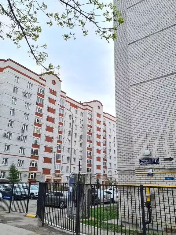 2-к кв. Татарстан, Казань ул. Толбухина, 11 (73.0 м) - Фото 0