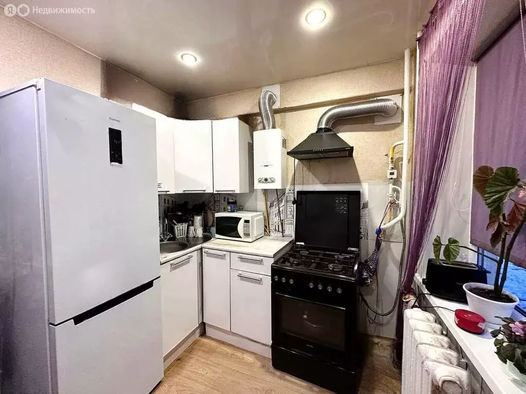 2-комнатная квартира: Великий Новгород, Западный район, улица Свободы, ... - Фото 2