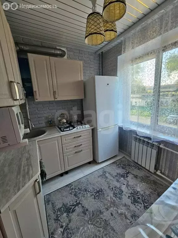3-комнатная квартира: Бологое, Октябрьская улица, 20 (59 м) - Фото 0