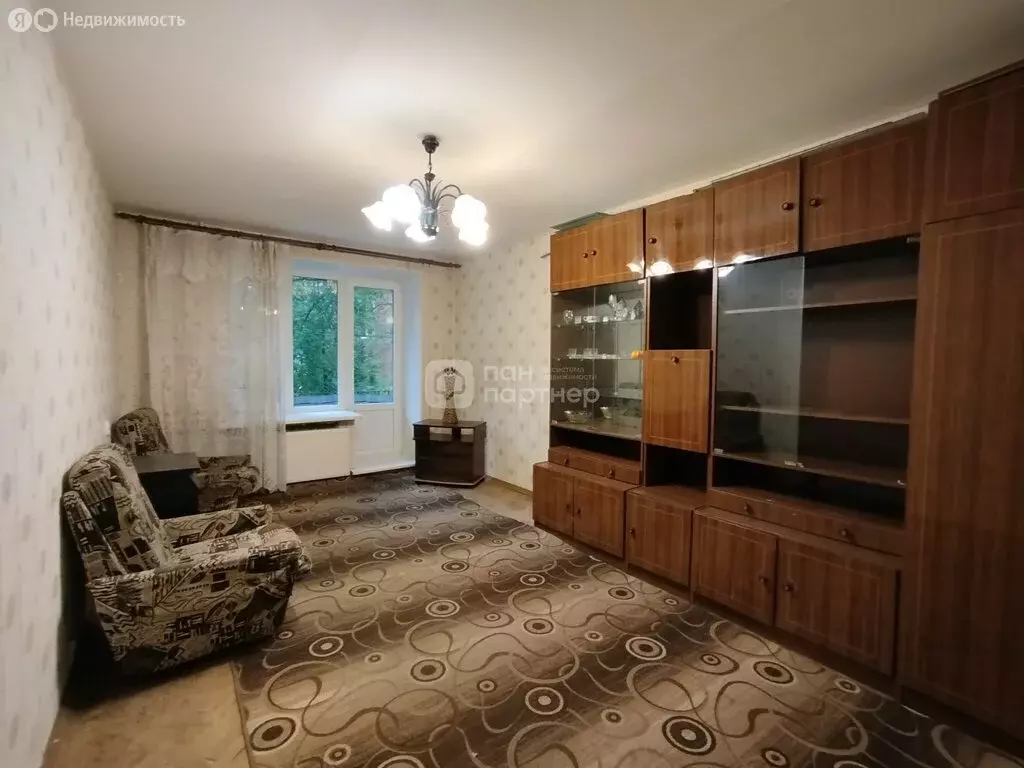 3-комнатная квартира: Санкт-Петербург, улица Лёни Голикова, 4 (57.4 м) - Фото 1