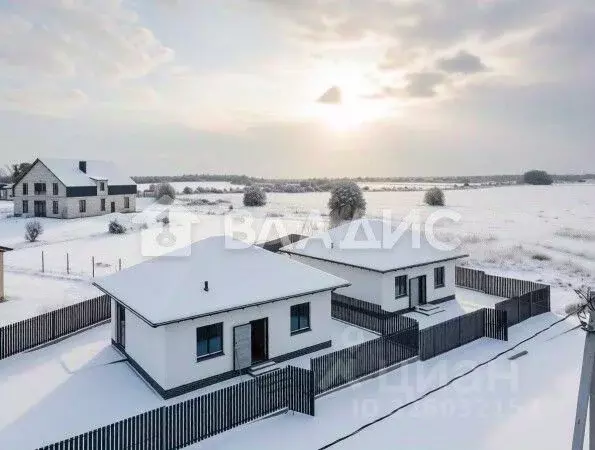 Дом в Калининградская область, Гурьевский муниципальный округ, пос. ... - Фото 1