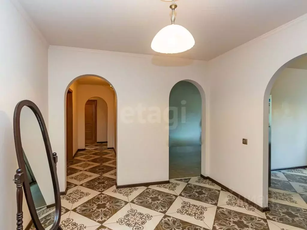 4-к кв. Тюменская область, Тюмень ул. Московский Тракт, 143к1 (110.1 ... - Фото 0