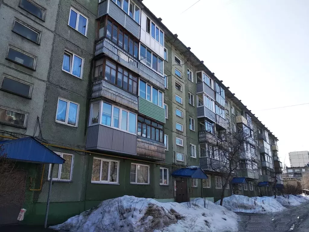 2-к кв. Алтайский край, Барнаул Интернациональная ул., 225 (45.0 м) - Фото 0