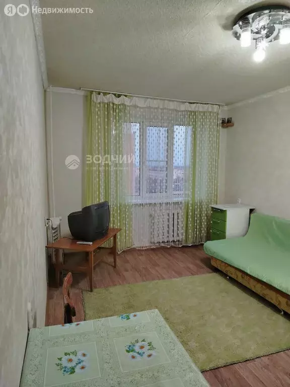 1к в 4-комнатной квартире (18 м) - Фото 1