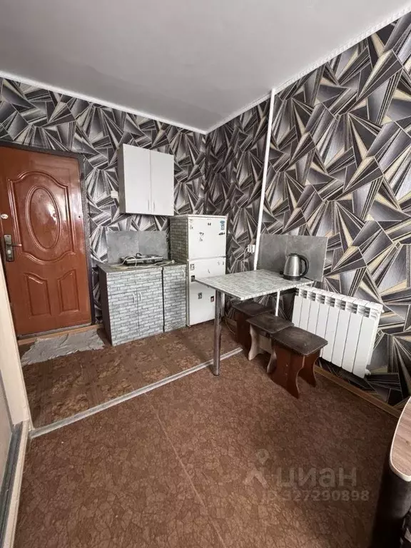 Комната Красноярский край, Красноярск ул. Рокоссовского, 18 (12.0 м) - Фото 2