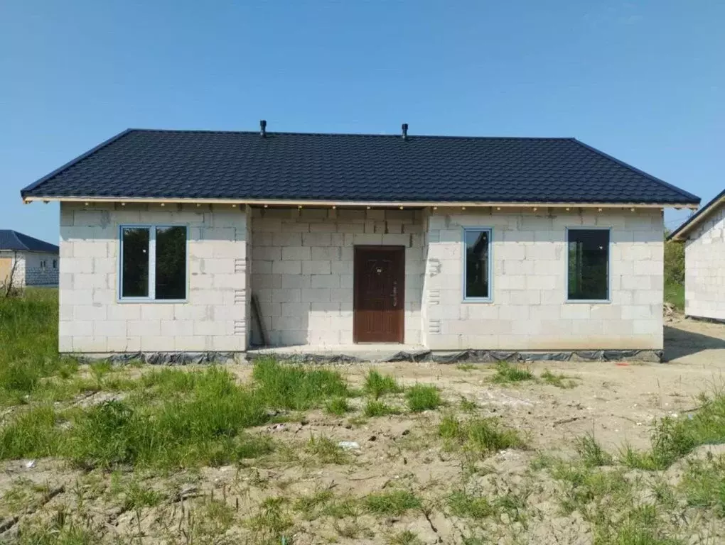 Дом в Калининградская область, Гурьевский муниципальный округ, пос. ... - Фото 1