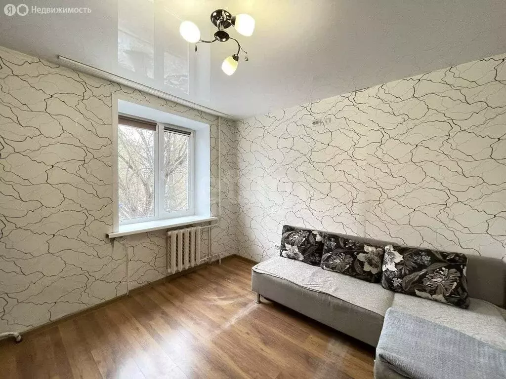 3-комнатная квартира: Вышний Волочёк, улица Урицкого, 106 (63 м) - Фото 1