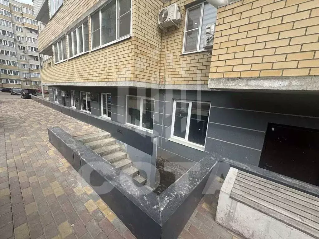 Помещение свободного назначения в Воронежская область, с. Новая Усмань ... - Фото 1