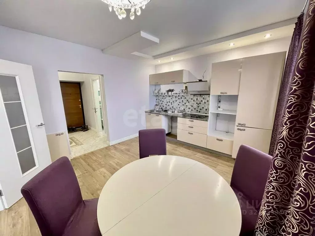 1-к кв. Тюменская область, Тюмень Амурская ул., 4 (41.3 м) - Фото 1