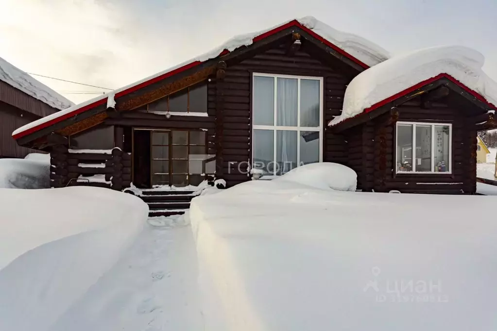 Дом в Кемеровская область, Таштагол ул. Романа Арефьева, 54 (99 м) - Фото 1