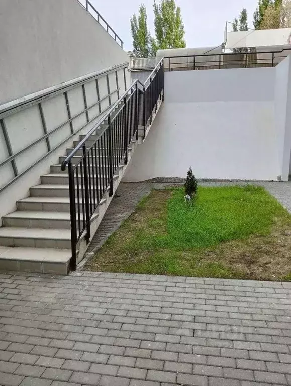 Помещение свободного назначения в Самарская область, Тольятти просп. ... - Фото 2