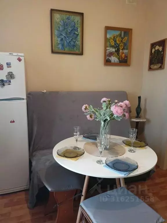 1-к кв. Орловская область, Орел Межевой пер., 9 (38.0 м) - Фото 0
