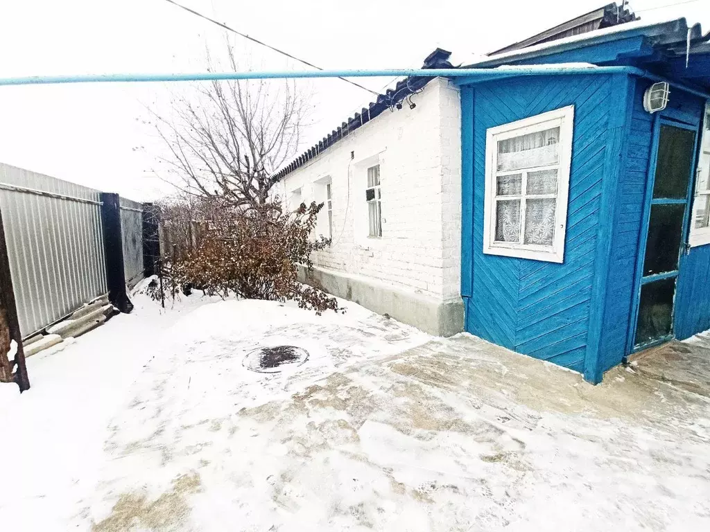 Дом в Волгоградская область, Волгоград пос. Сакко и Ванцетти, ул. ... - Фото 1