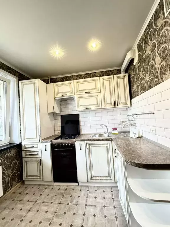 1-к. квартира, 36 м, 6/9 эт. - Фото 0
