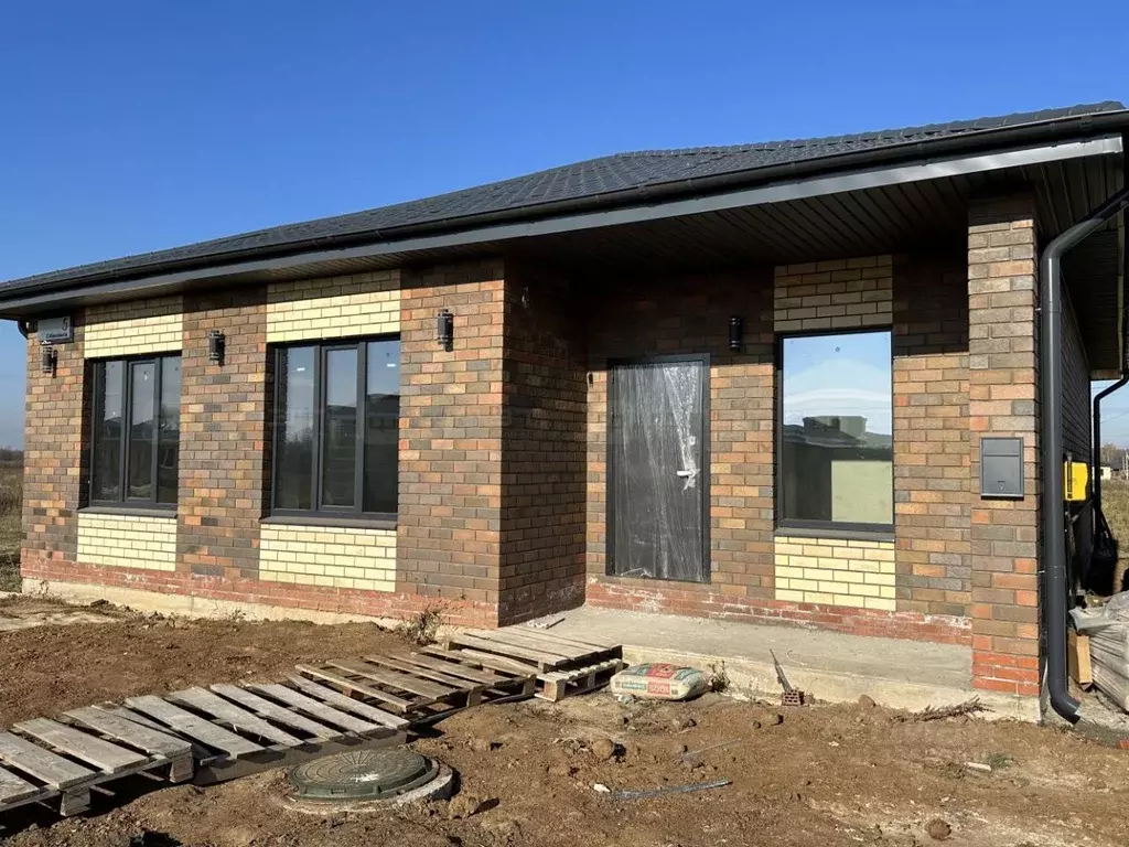 Дом в Татарстан, Лаишевский район, Егорьевское с/пос, д. Кзыл-Иль ул. ... - Фото 1