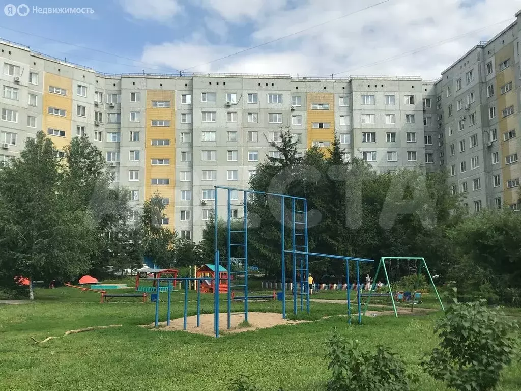 3-комнатная квартира: Омск, проспект Комарова, 31 (62.3 м) - Фото 0