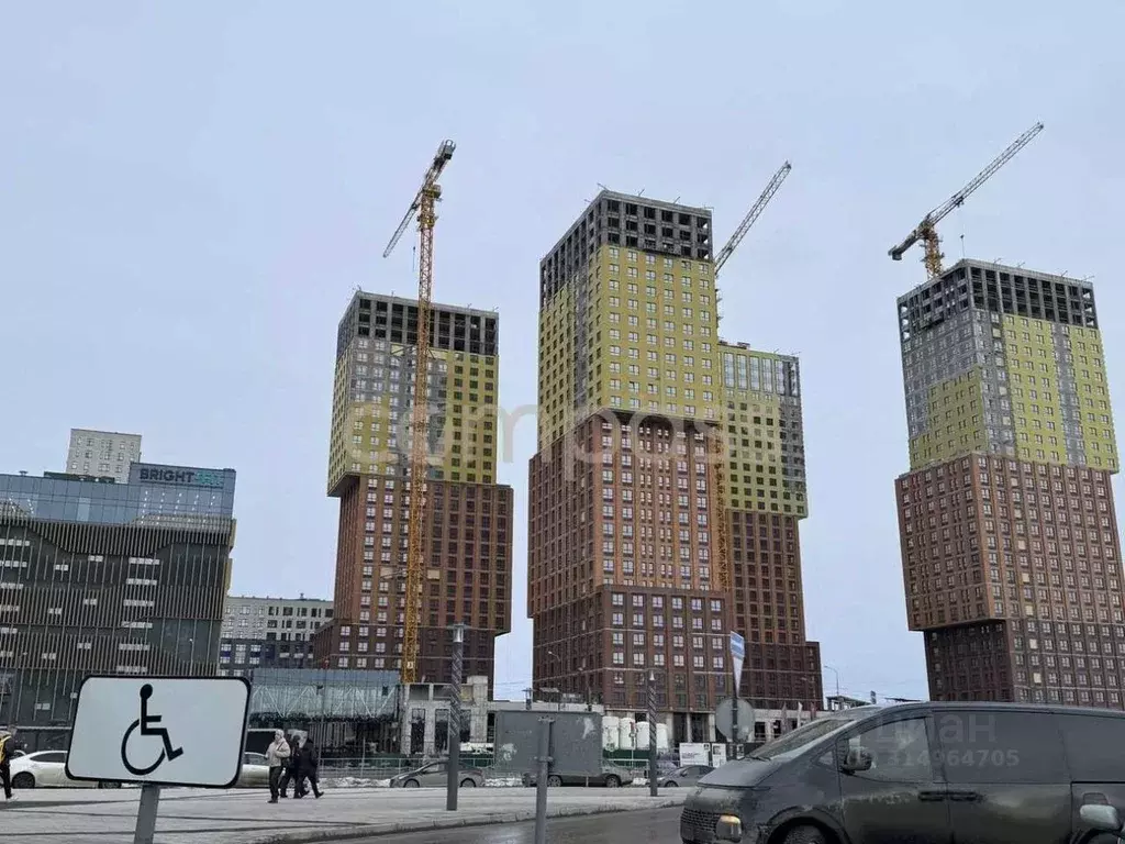1-к кв. Тюменская область, Тюмень ул. Тимофея Чаркова, 93 (57.49 м) - Фото 0