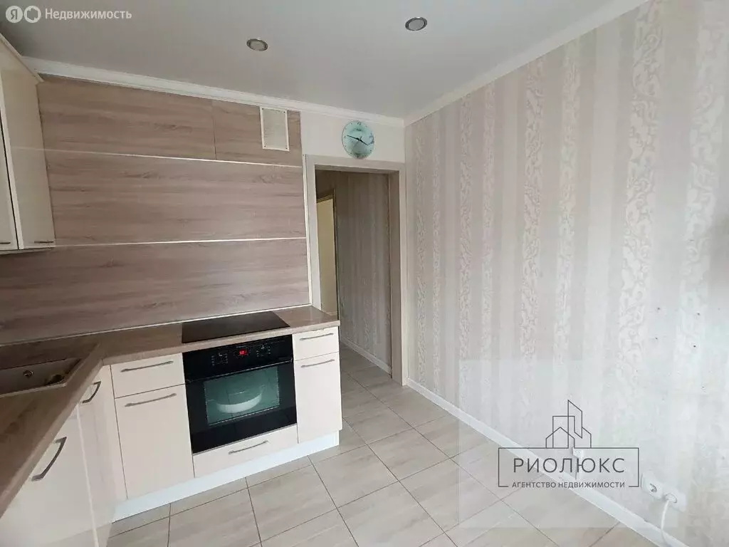2-комнатная квартира: Магнитогорск, улица Зелёный Лог, 19 (47.3 м) - Фото 1