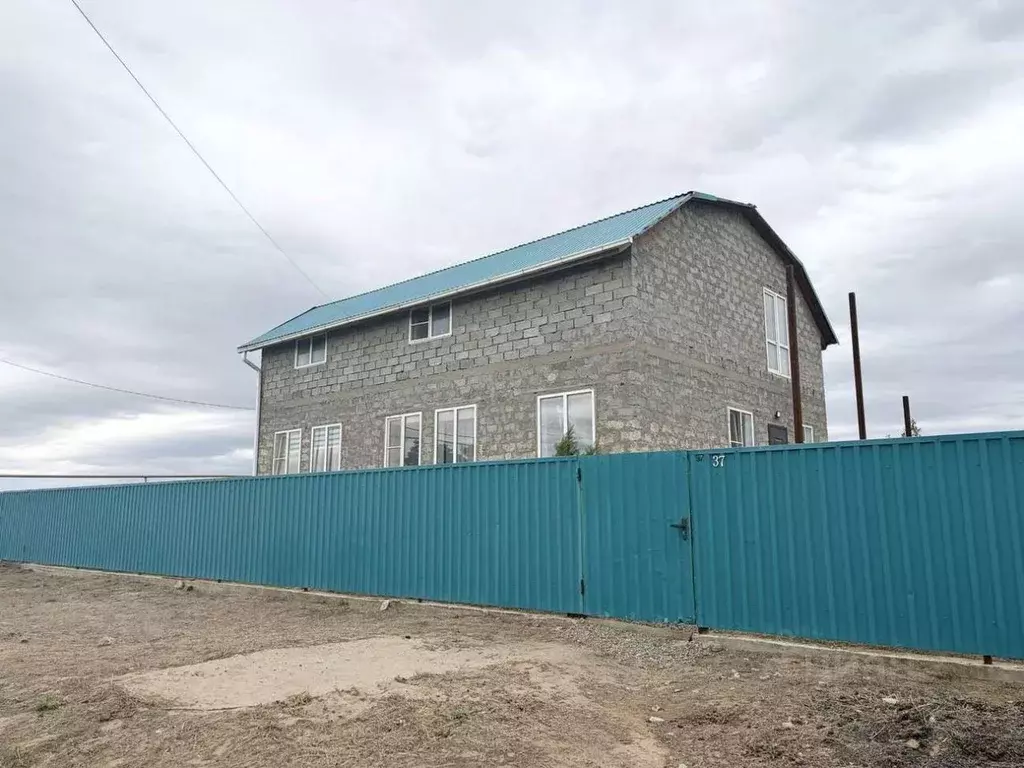 Коттедж в Астраханская область, Икрянинский район, с. Бахтемир ул. ... - Фото 1