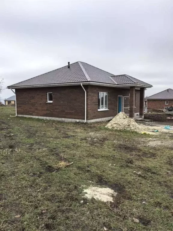 Дом в Белгородская область, Белгородский район, Пушкарское с/пос, с. ... - Фото 1