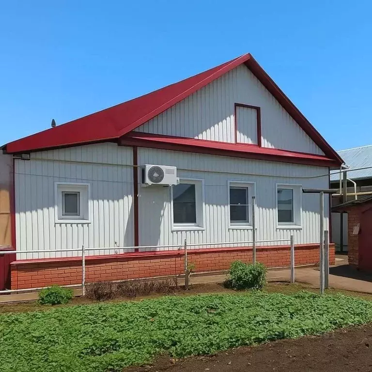 Дом в Оренбургская область, Бузулук ул. 14-я Линия (64 м) - Фото 1