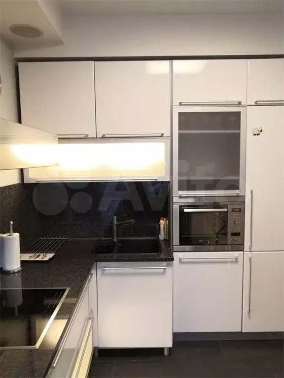 1-к. квартира, 56 м, 1/8 эт. - Фото 1