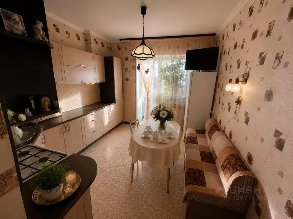 3-к кв. Брянская область, Брянск ул. Костычева, 23к1 (131.5 м) - Фото 2