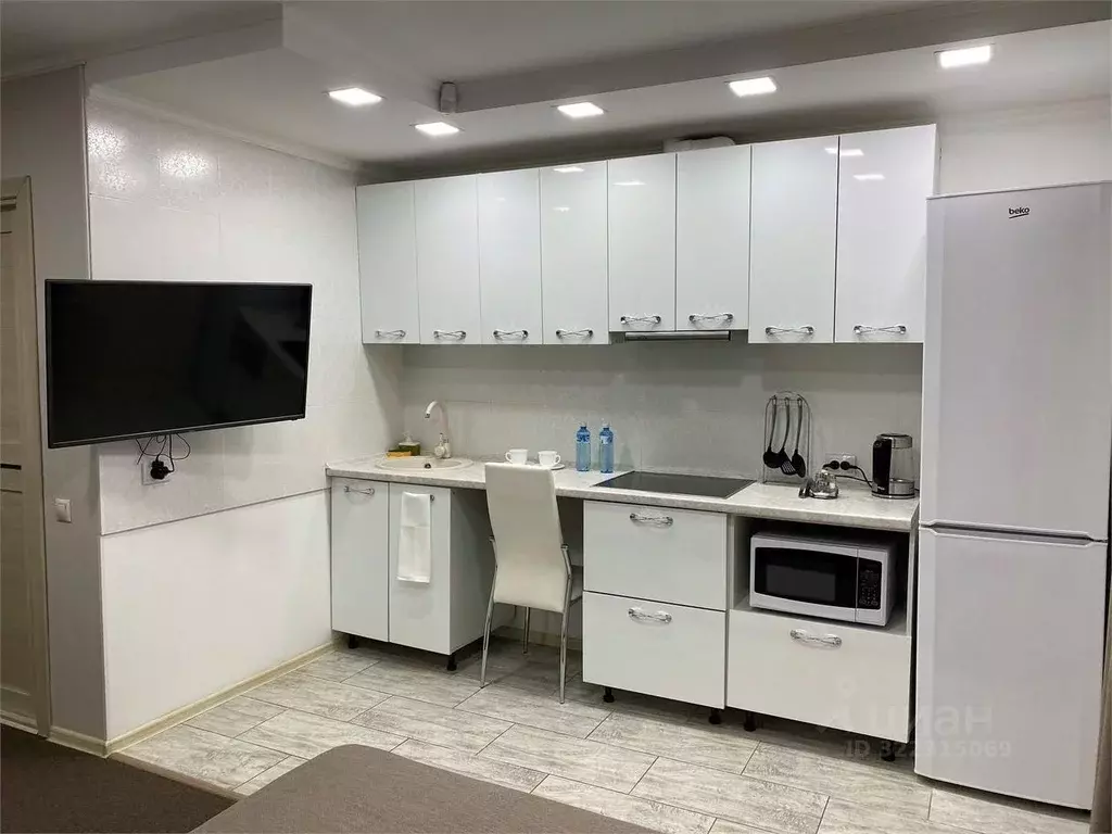 Комната Амурская область, Свободный ул. 40 лет Октября, 93 (1.0 м) - Фото 2