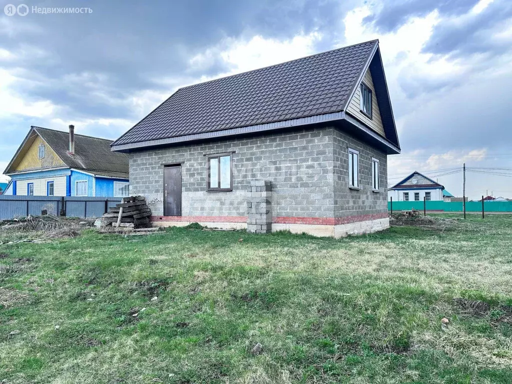 Дом в село Ахметово, Центральная улица, 7А (63.7 м) - Фото 1