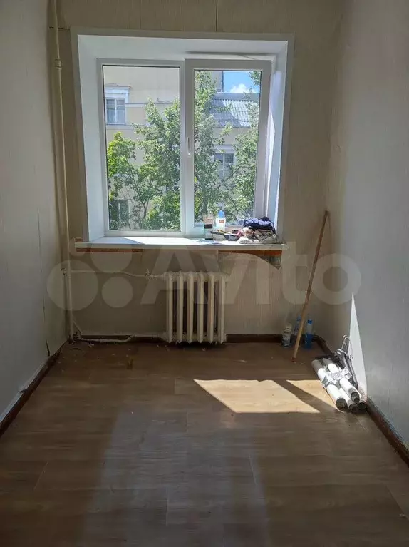 Комната 10 м в 7-к., 4/4 эт. - Фото 0