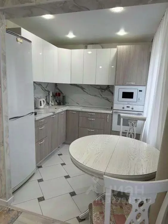 3-к кв. Иркутская область, Иркутск ул. 4-я Советская, 100 (59.0 м) - Фото 1