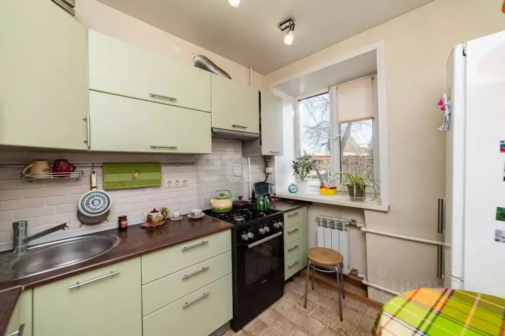 2-к кв. Курганская область, Курган ул. Ястржембского, 39А (42.0 м) - Фото 1