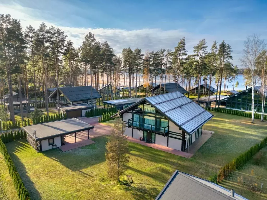 Коттедж в Ленинградская область, Выборгский район, Рощинское городское ... - Фото 1