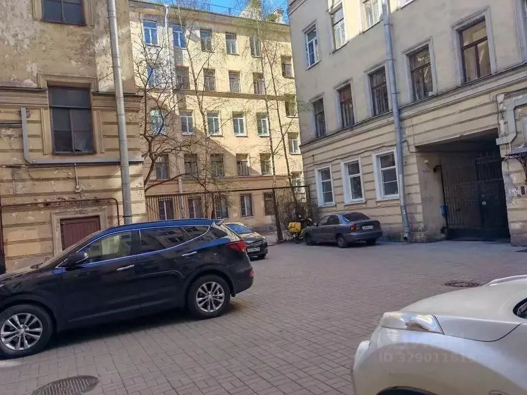 Гараж в Санкт-Петербург ул. Марата, 59 (6 м) - Фото 2