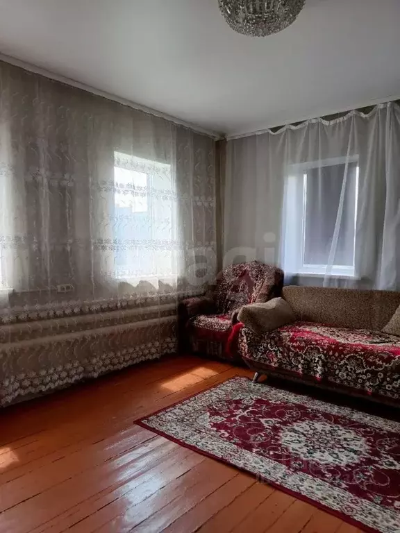 Дом в Омская область, Омск ул. 2-я Кировская, 35 (75 м) - Фото 1