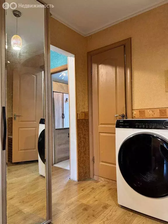 3-комнатная квартира: Севастополь, улица Астана Кесаева, 8/5 (62.7 м) - Фото 1