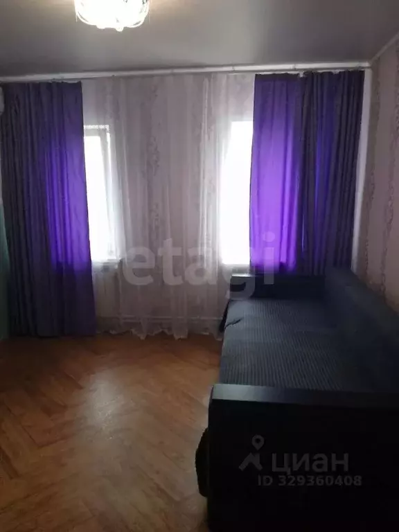 2-к кв. Воронежская область, Павловск просп. Революции, 24 (42.5 м) - Фото 1