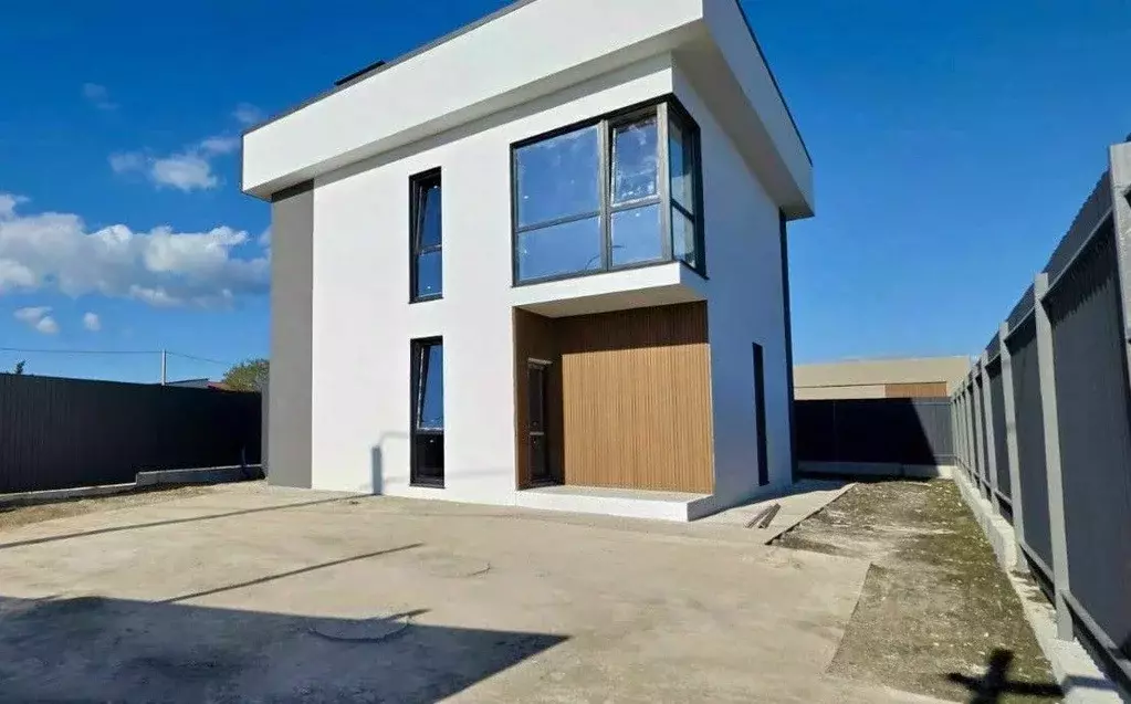 Дом в Севастополь ул. Лесхозная, 71/3 (130 м) - Фото 1