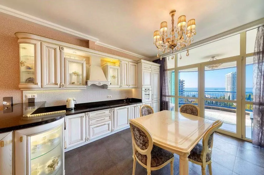 3-к кв. Краснодарский край, Сочи Светлана мкр, просп. Пушкина, 6 ... - Фото 1