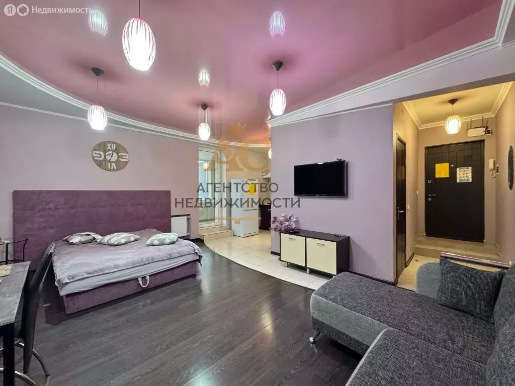 1-комнатная квартира: Феодосия, Революционная улица, 16 (49.4 м) - Фото 1